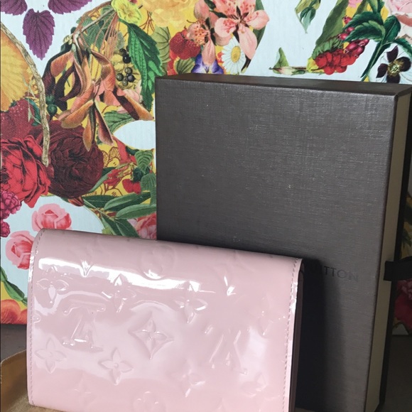 💕SOLD💕Auth. Rose Ballerine Sarah compact wallet - Picture 2 of 8